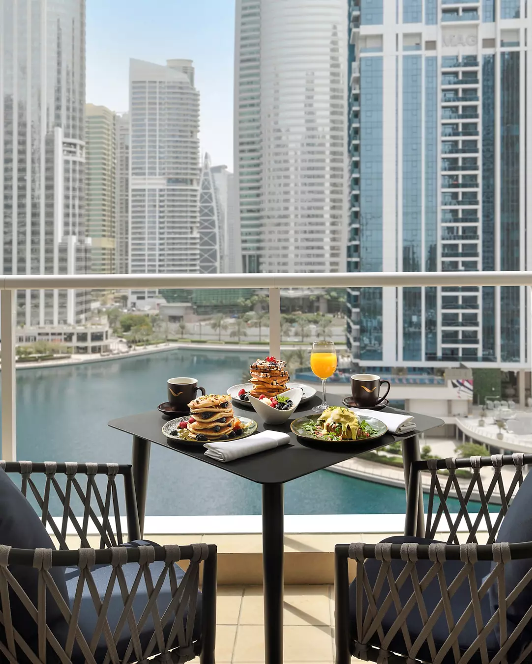 Jumeirah Lake Towers (JLT)